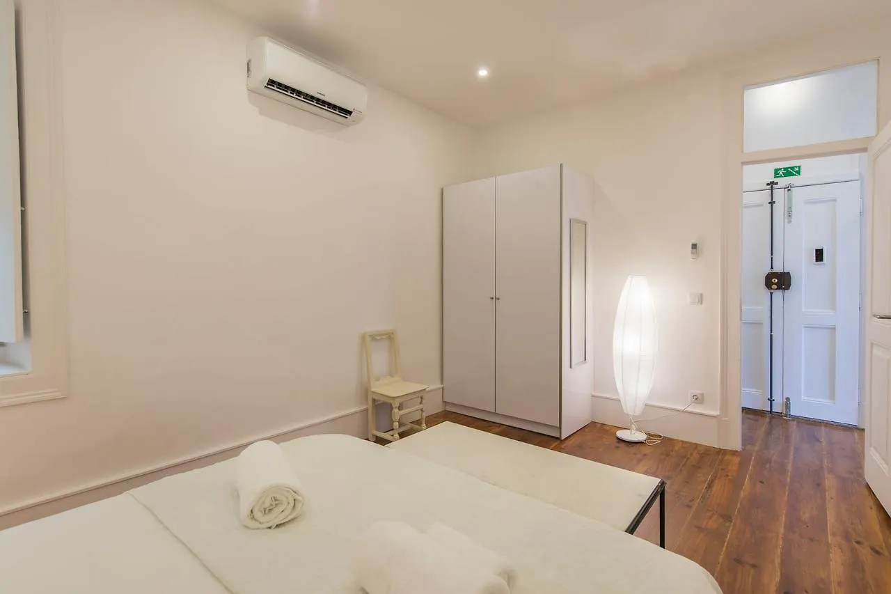 Lovelystay - Comfortable Apartment With River Views Lisbon 0*,