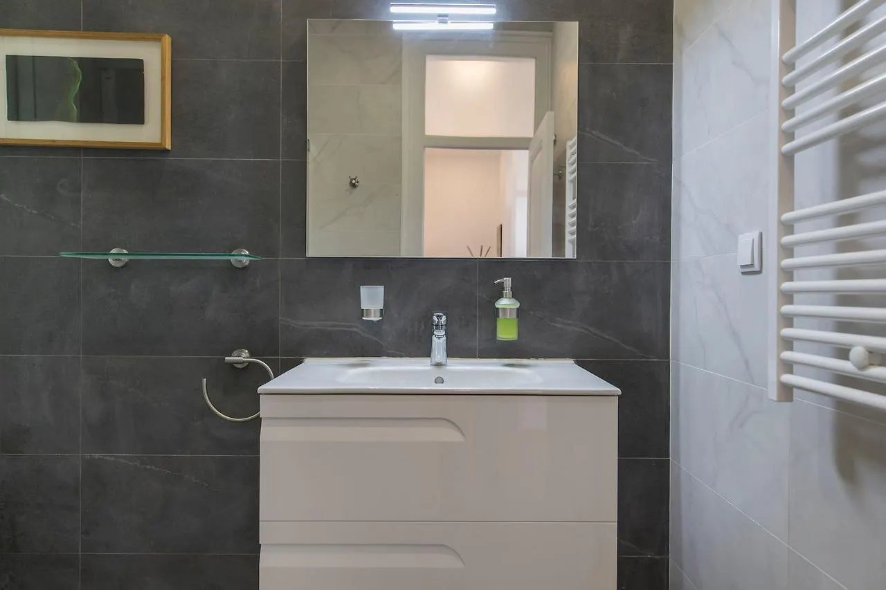 Lovelystay - Comfortable Apartment With River Views Lisbon