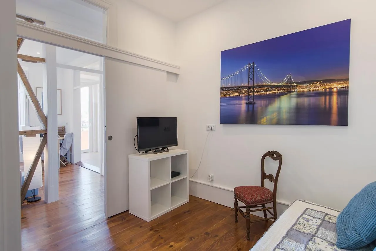 Lovelystay - Comfortable Apartment With River Views Lisbon Portugal