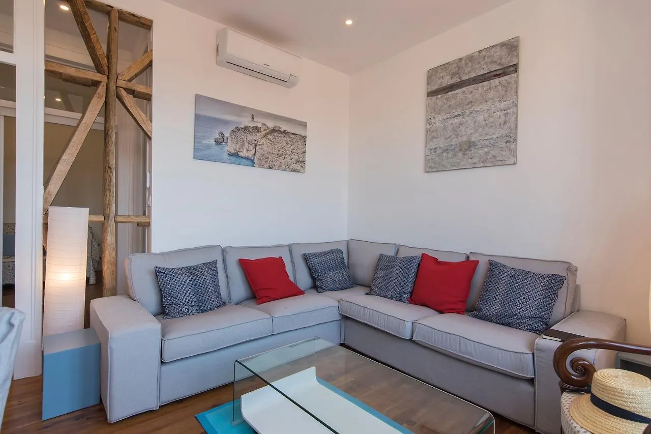 Lovelystay - Comfortable Apartment With River Views Lisbon