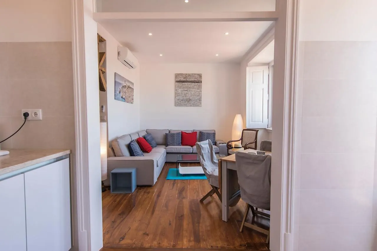 Lovelystay - Comfortable Apartment With River Views Lisbon 0*,