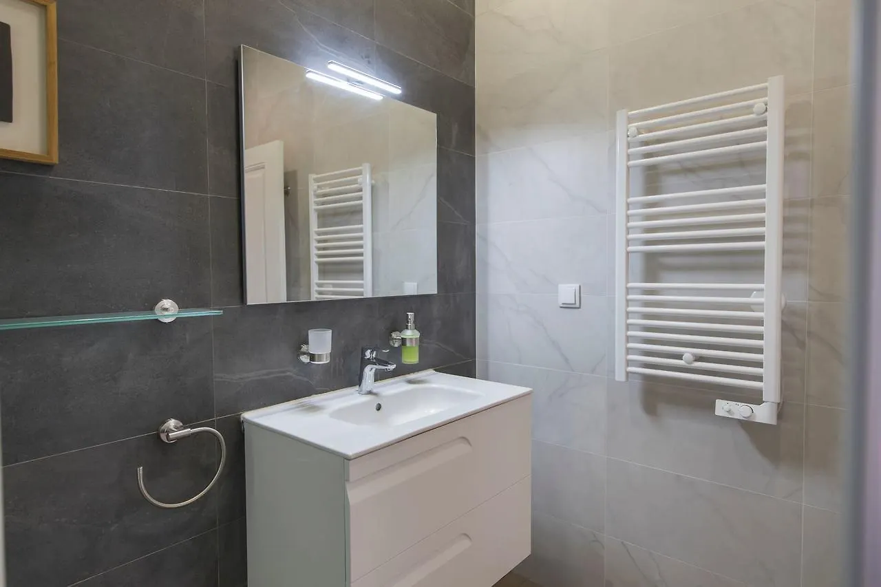 Lovelystay - Comfortable Apartment With River Views Lisbon