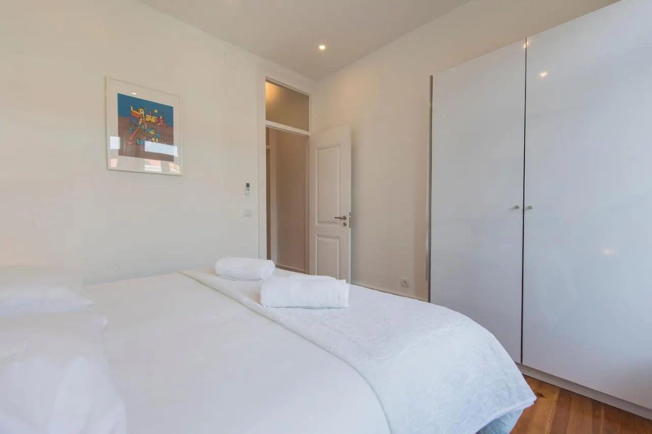 Lovelystay - Comfortable Apartment With River Views Lisbon