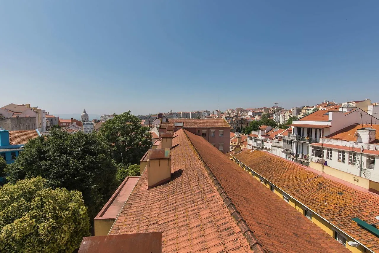 Lovelystay - Comfortable Apartment With River Views Lisbona